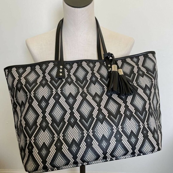 Cinda B Handbags - Cinda B Tote Bag Geometric Tassel Dual Handle